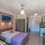 Alegria Apartment